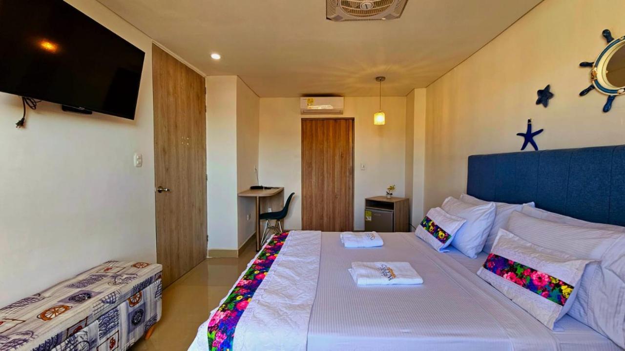 Hotel Carolina Del Mar ซันตามาร์ตา ภายนอก รูปภาพ