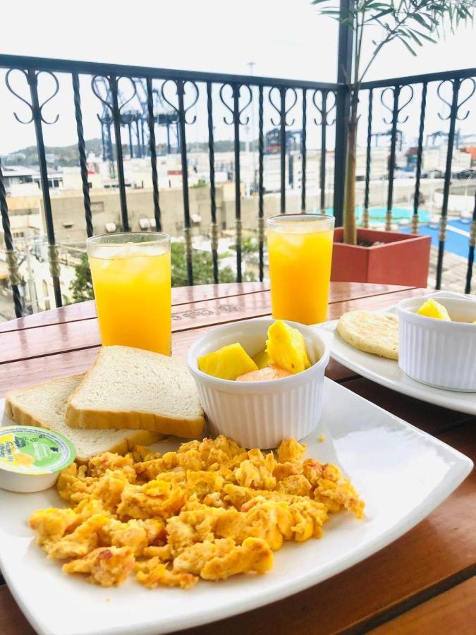 Hotel Carolina Del Mar ซันตามาร์ตา ภายนอก รูปภาพ