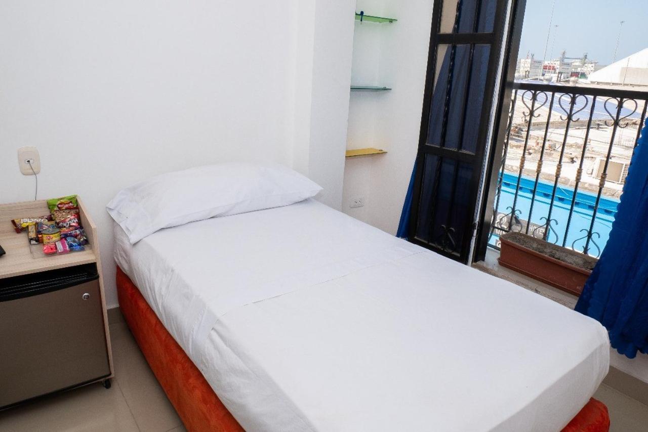 Hotel Carolina Del Mar ซันตามาร์ตา ภายนอก รูปภาพ